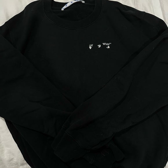 Off-White Sweaters - Off white crewneck sweatshirt